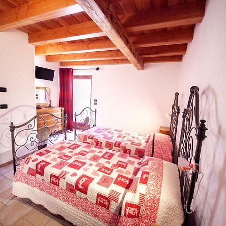 maison povil Quart Extérieur photo