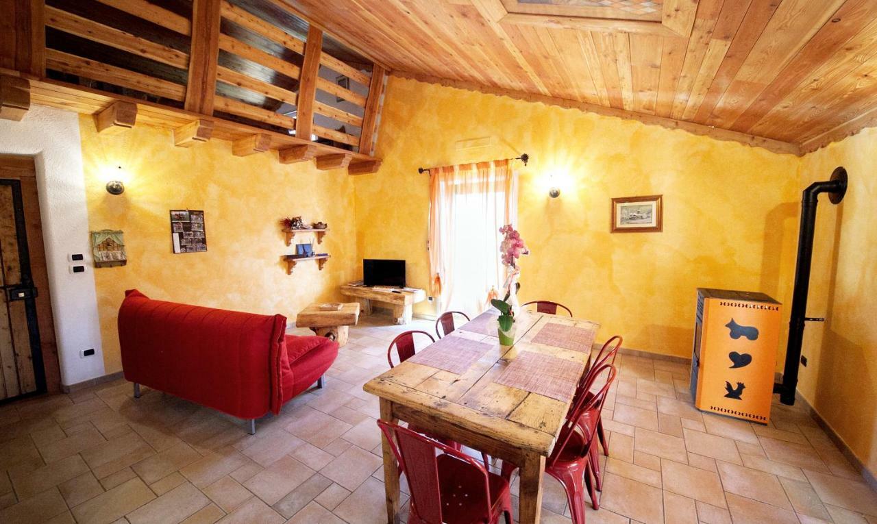 maison povil Quart Extérieur photo