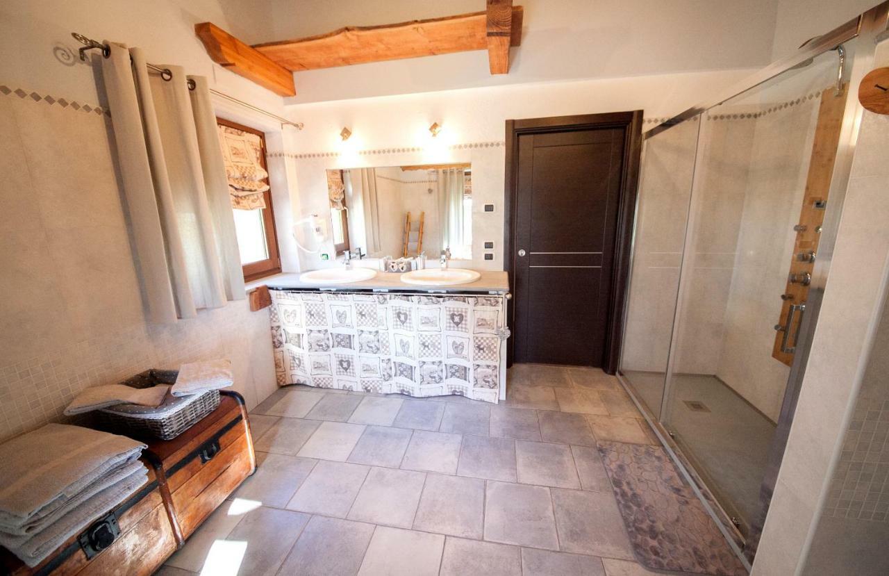 maison povil Quart Extérieur photo