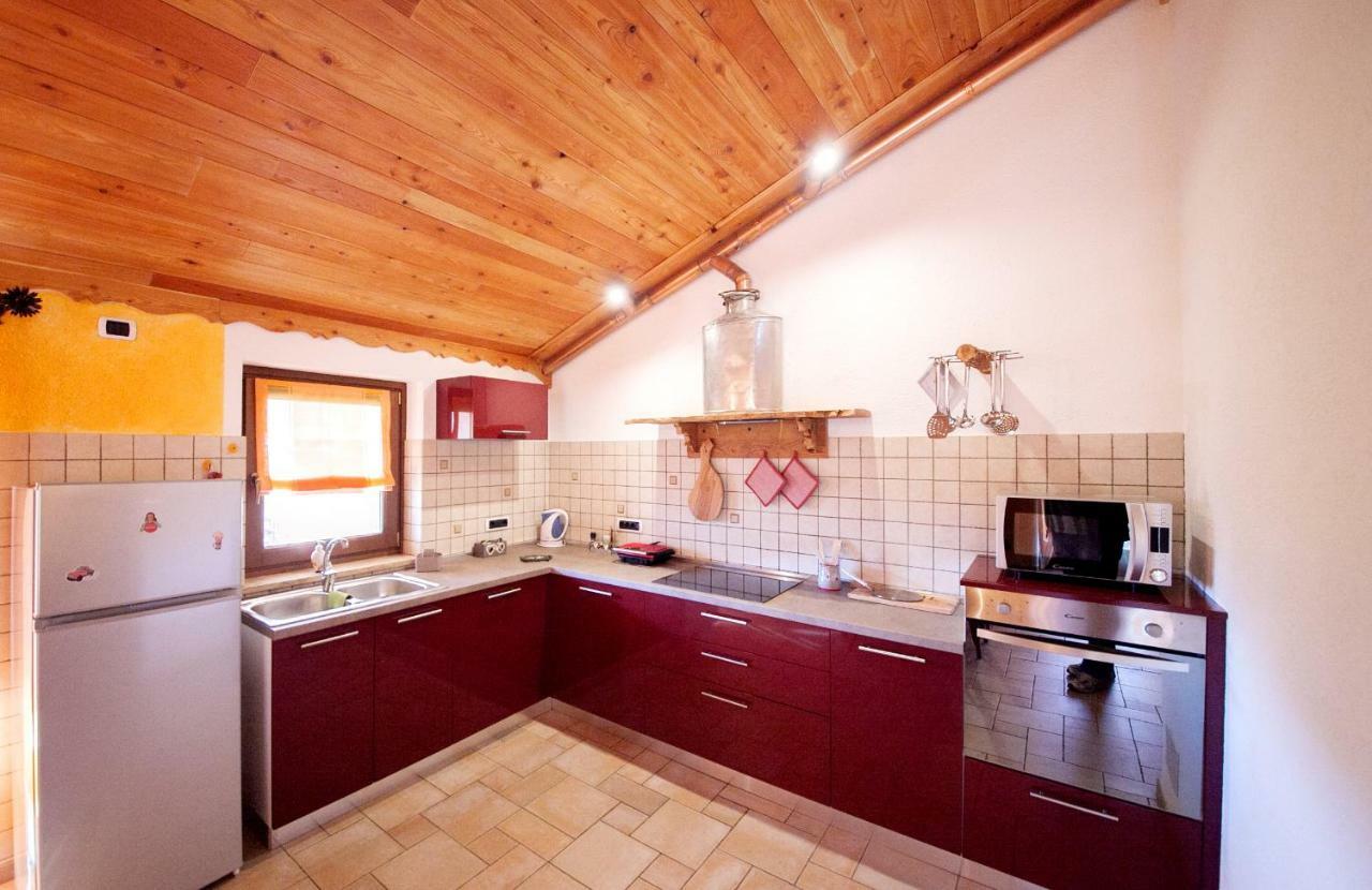 maison povil Quart Extérieur photo
