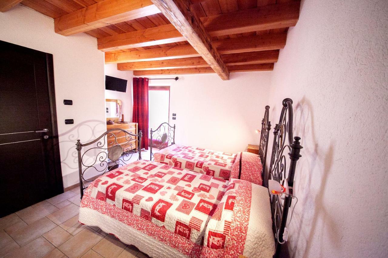 maison povil Quart Extérieur photo